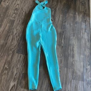 Turquoise workout jumper